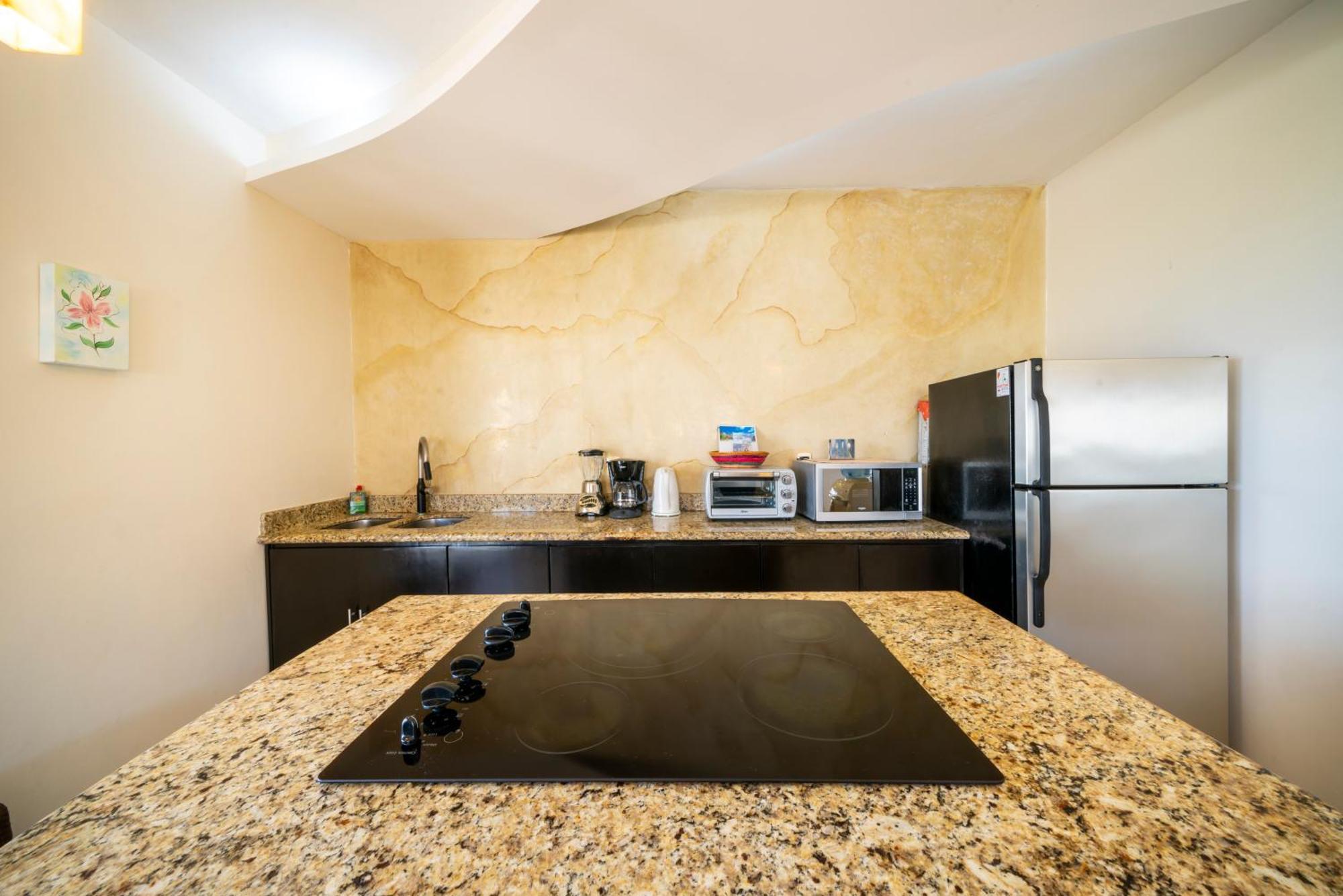 Beachfront 1 Bedroom Condo - El Faro, Surf 407 Playa del Carmen Eksteriør bilde